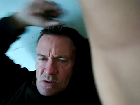 Snapshot of ed44435 chatting on 10-15-25, 12:22 ed44435 online show from 10-15-25, 12:22