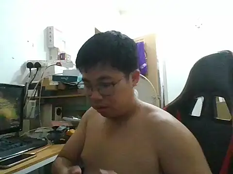 Snapshot of shyboymasturbation chatting on 02-06-25, 01:43 shyboymasturbation online show from 02-06-25, 01:43
