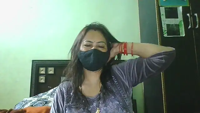 couplesuni online show from 02-11-26, 05:01