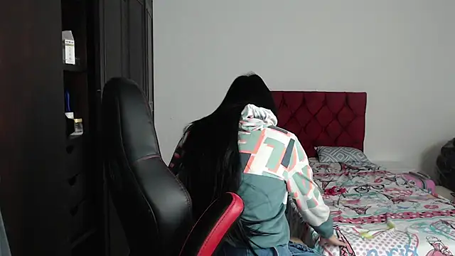 kayla k18 online show from 02-02-25, 08:41