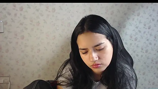 kayla k18 online show from 10-23-25, 01:05