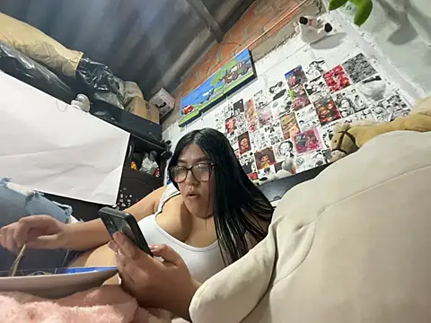 dafne19  online show from 06-28-26, 03:56