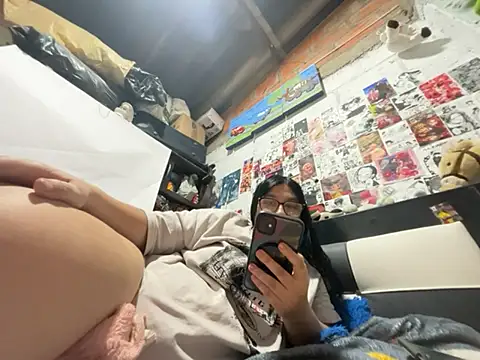 dafne19  online show from 06-29-26, 12:06