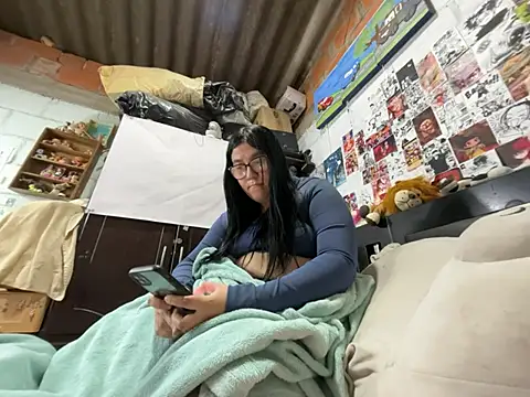 dafne19  online show from 07-05-26, 04:19