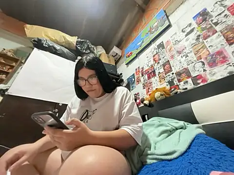dafne19  online show from 07-06-26, 05:04