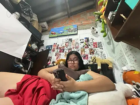 dafne19  online show from 07-07-26, 06:47