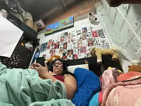 dafne19  online show from 07-12-26, 11:07