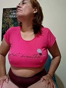 Snapshot of Zaralu_ chatting on 06-05-26, 01:50 Zaralu online show from 06-05-26, 01:50