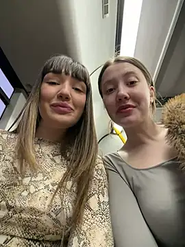 Sophie Avory online show from 04-28-26, 05:51