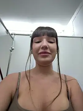 Snapshot of Sophie_Avory chatting on 06-11-26, 12:58 Sophie Avory online show from 06-11-26, 12:58