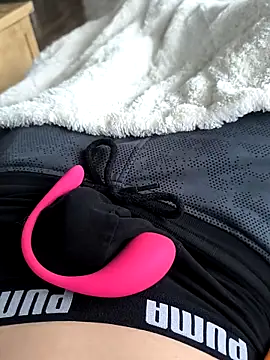 geilehecke1 online show from 02-25-25, 08:36