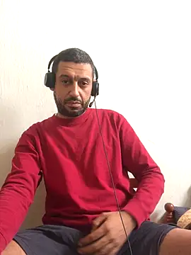 Snapshot of elmarroqui chatting on 09-29-25, 11:48 elmarroqui online show from 09-29-25, 11:48
