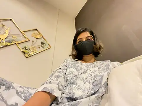 MaYaa  11 online show from 03-17-25, 04:33