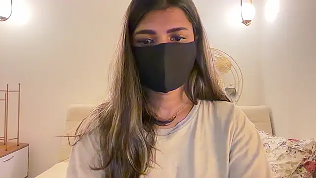 Snapshot of MaYaa__11 chatting on 08-05-26, 01:36 MaYaa 11 online show from 08-05-26, 01:36