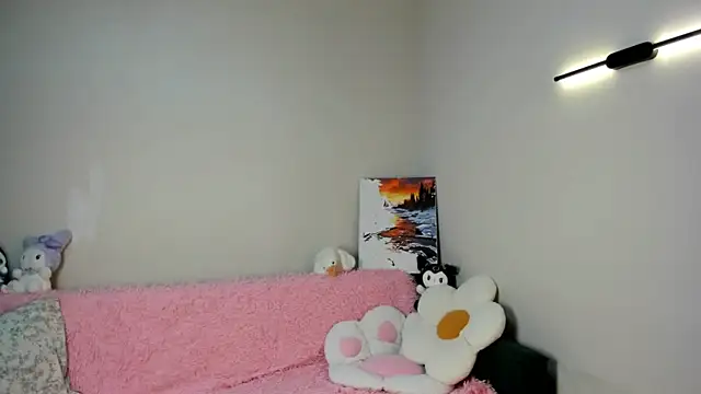 Snapshot of Lola_Peach chatting on 07-24-26, 02:20 Lola Peach online show from 07-24-26, 02:20
