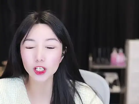 Nuyoah-77 online show from 11-03-25, 03:35