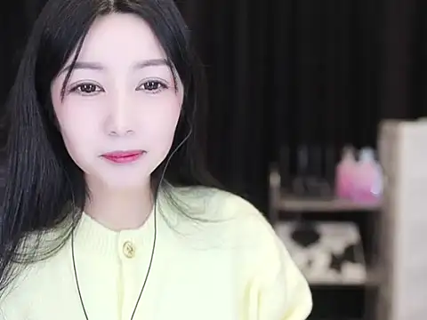 Nuyoah-77 online show from 11-24-25, 02:17