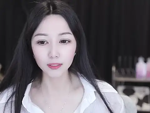 Nuyoah-77 online show from 04-05-26, 08:22