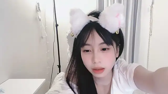 -Hottie online show from 02-26-25, 07:27