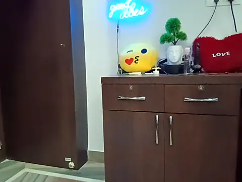 GoldnessAishu online show from 03-02-25, 09:43