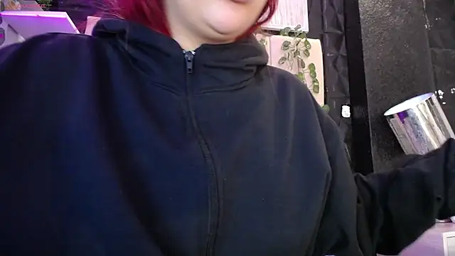 Snapshot of Mia_Rinn chatting on 02-12-25, 12:55 Mia Rinn online show from 02-12-25, 12:55