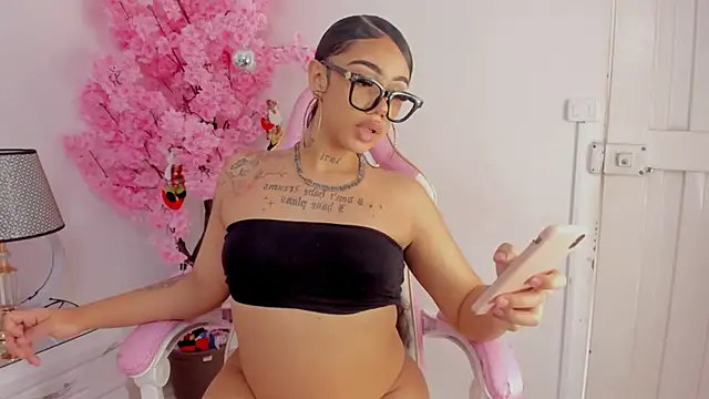 Mia Jansen online show from 12-11-24, 09:12