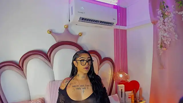 Mia Jansen online show from 07-07-26, 01:37