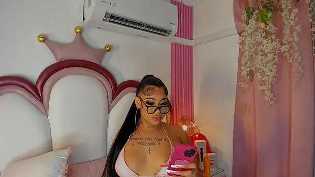 Mia Jansen online show from 07-23-26, 02:15