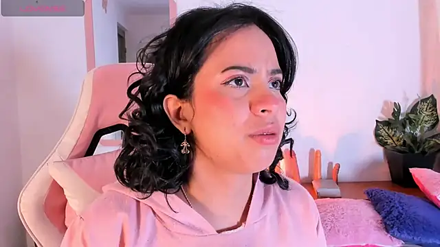 adriannyp 1 online show from 10-28-25, 12:47