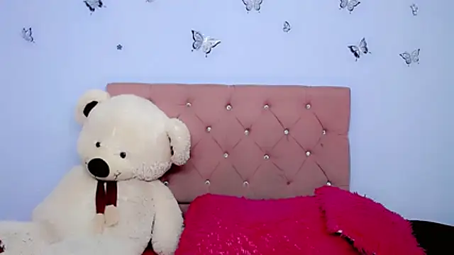 Riossvale online show from 11-18-25, 04:17