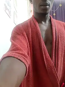 yezz3011 online show from 12-18-24, 05:42