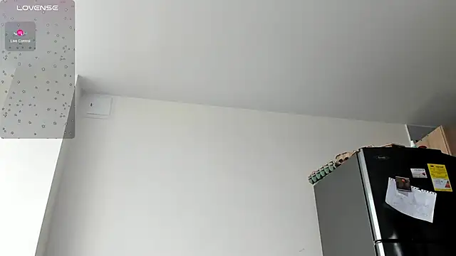 Snapshot of emmadiaz1 chatting on 12-12-24, 06:10 emmadiaz1 online show from 12-12-24, 06:10