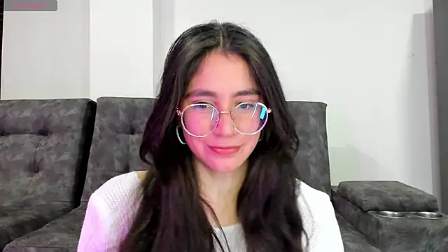 Snapshot of emmadiaz1 chatting on 01-29-25, 01:58 emmadiaz1 online show from 01-29-25, 01:58