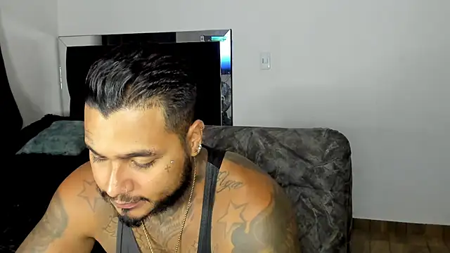 Exotic tatto27121 online show from 04-05-26, 12:41