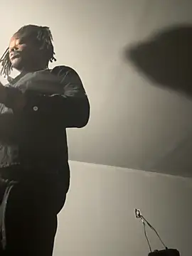 SluttyLyfe4L online show from 03-25-26, 12:00