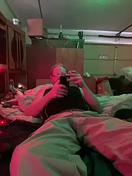 Snapshot of theoneandonlyniko chatting on 12-24-24, 09:11 theoneandonlyniko online show from 12-24-24, 09:11