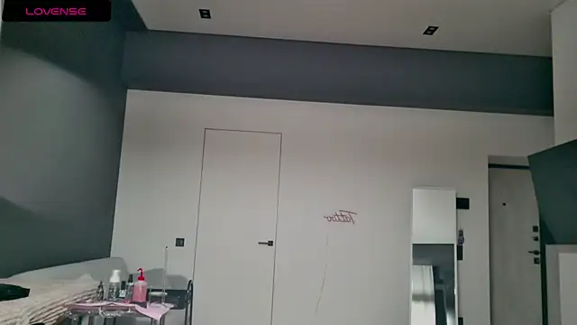 white King9999 online show from 11-17-25, 03:56