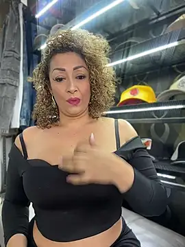 Katti Barrera online show from 06-23-26, 09:13