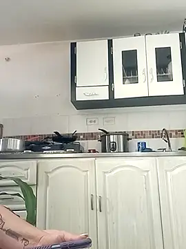 Madisonpalacio online show from 03-04-25, 02:21