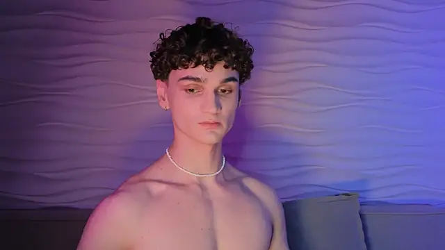 adam 21cm   online show from 10-08-25, 04:15