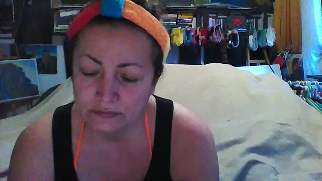 MariaAnaSunshine online show from 11-26-25, 06:58