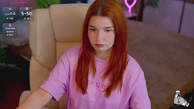 RedShinee online show from 09-30-25, 06:07