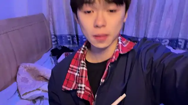 xiaottt1918 online show from 01-09-25, 01:24