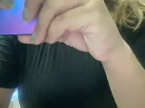 Snapshot of sassypooja chatting on 01-19-25, 10:06 sassypooja online show from 01-19-25, 10:06