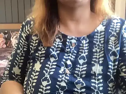 Snapshot of sassypooja chatting on 02-28-25, 05:26 sassypooja online show from 02-28-25, 05:26