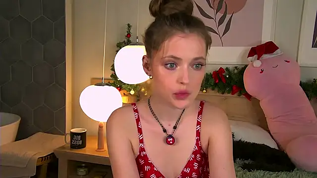 AshleyDouglas online show from 12-31-24, 04:04