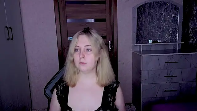 Kristy-Max online show from 02-20-26, 07:36