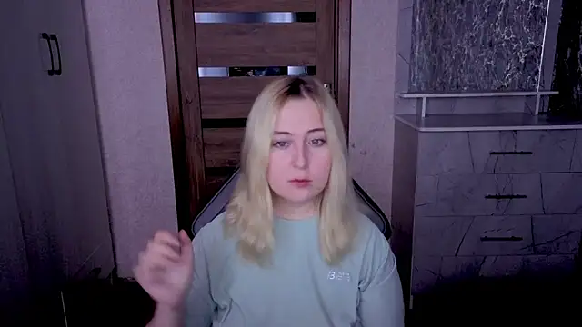 Kristy-Max online show from 05-14-26, 08:26