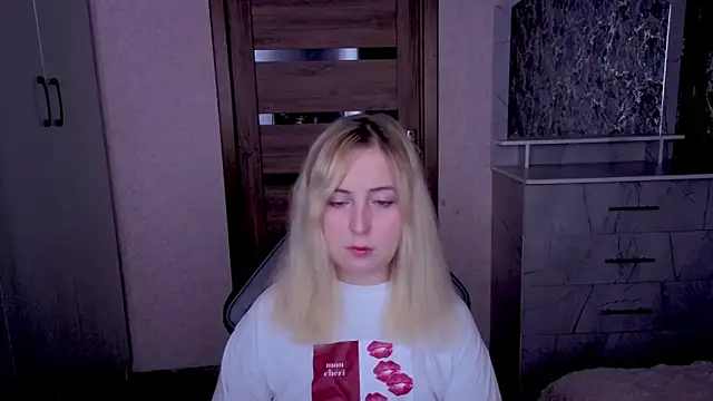 Kristy-Max online show from 05-28-26, 07:33