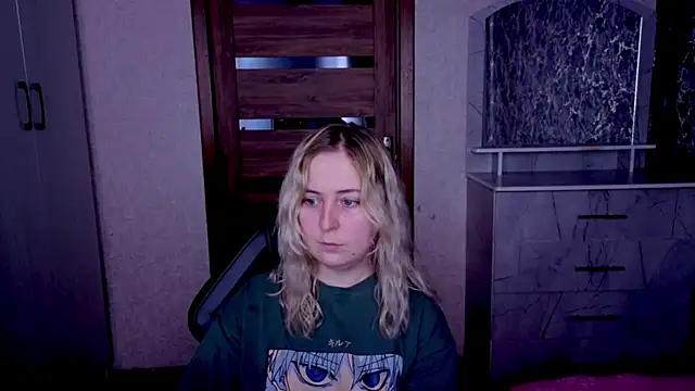 Kristy-Max online show from 06-08-26, 08:42